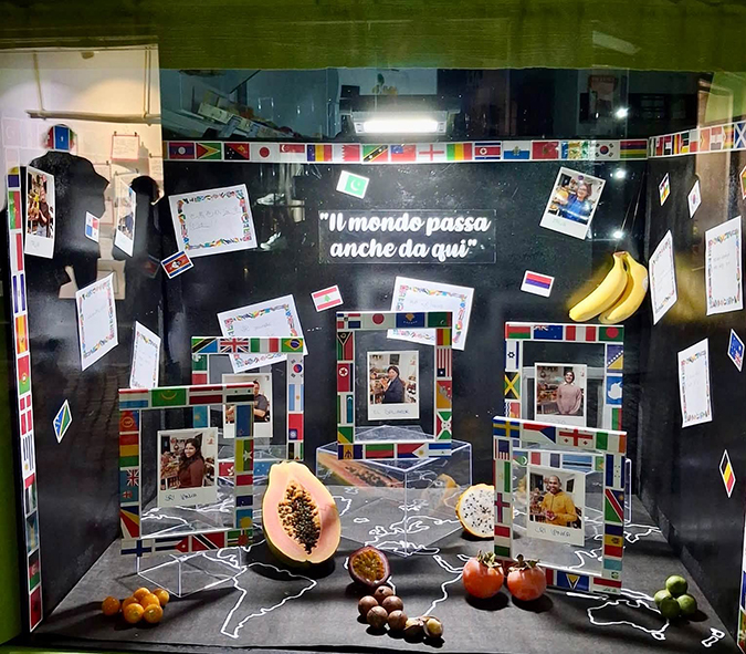 Mostra concorso vetrine Abbiategrasso AL FRUTTETO primo premio categoria alimentari_SITO